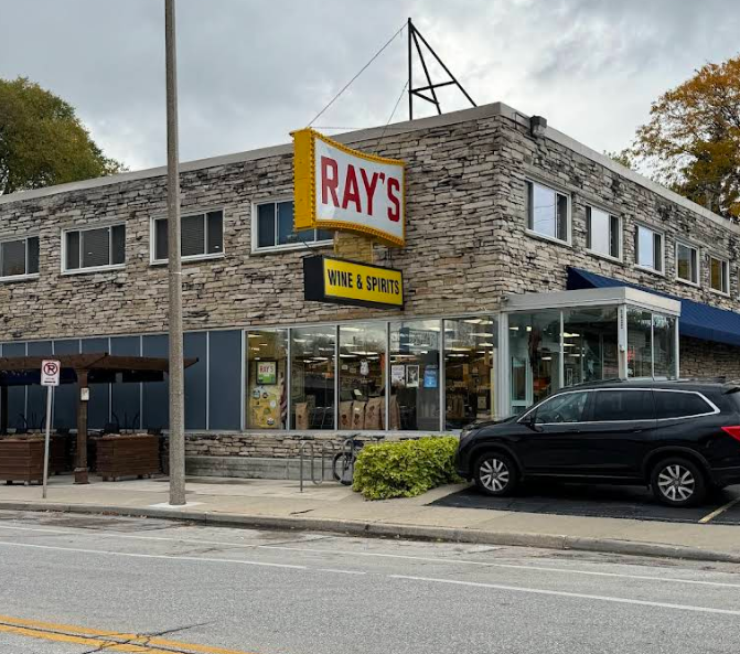 Ray's Wine & Spirits (Wauwatosa)
